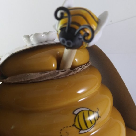 NEW BPA free  small cute honey jar  W/ bee dipper - Picture 10 of 15